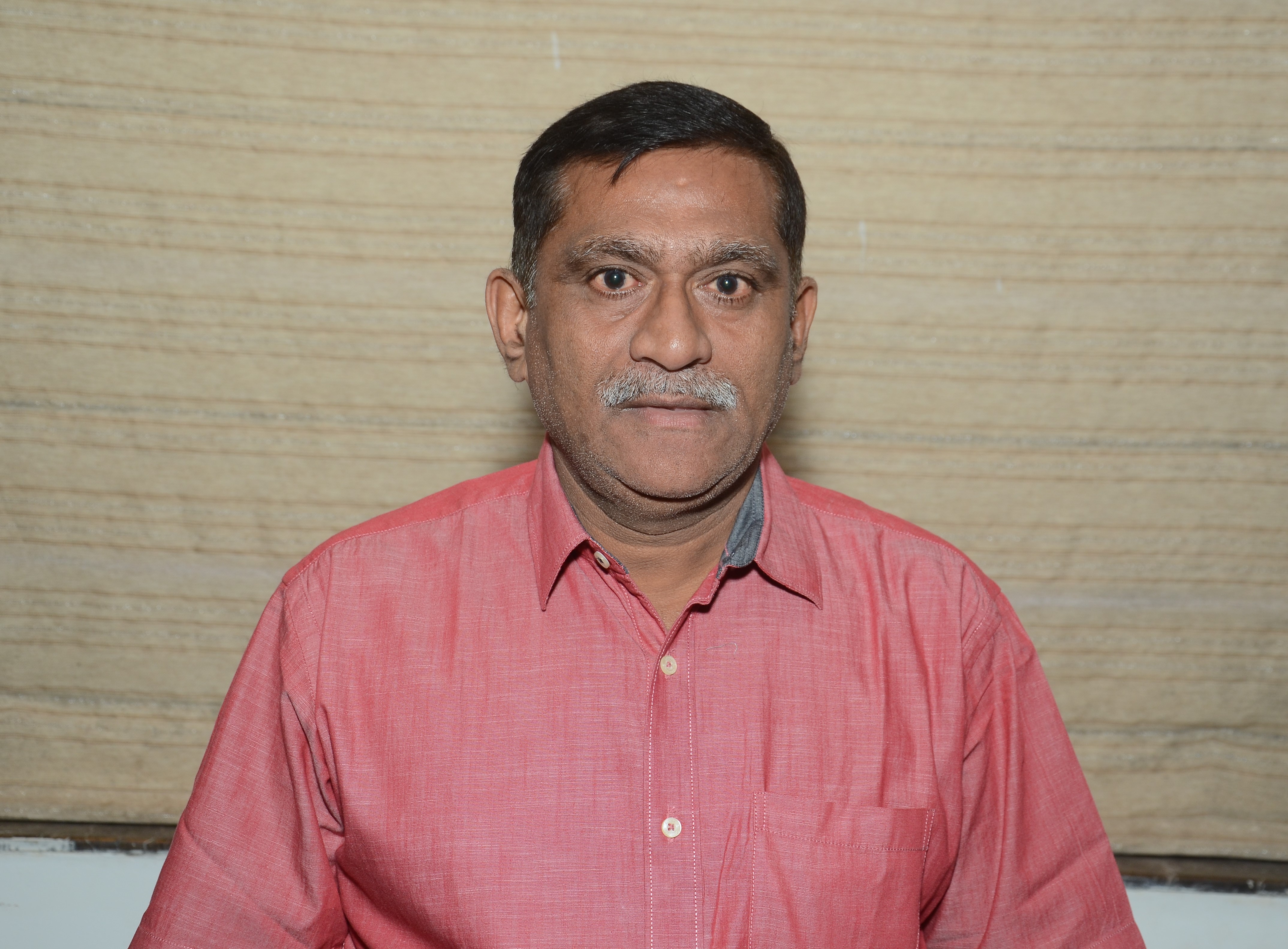 MR. DEEPAK DESAI